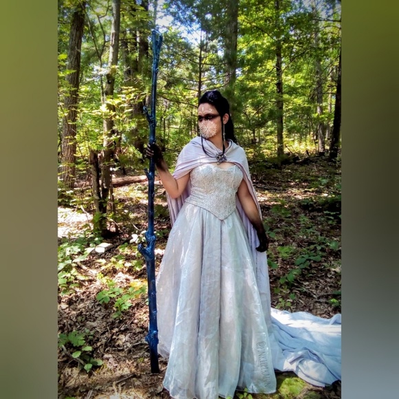 Beautiful Silver Prom/Costume Dress - Good condition - Picture 7 of 7